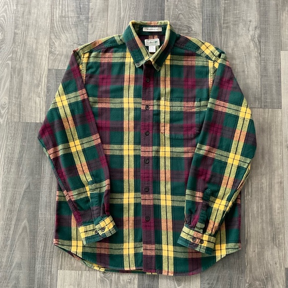 LL Bean Scotch Plaid Flannel Shirt
228061
Green Yellow Dark Red Black
Medium - Picture 1 of 6